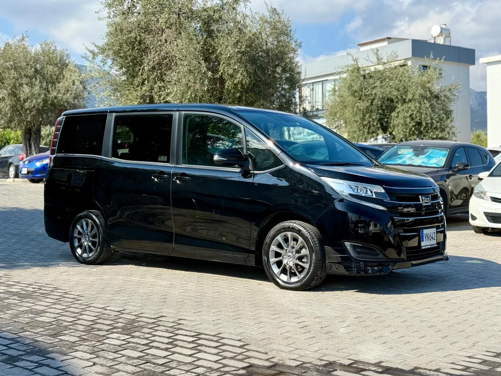 Toyota Noah